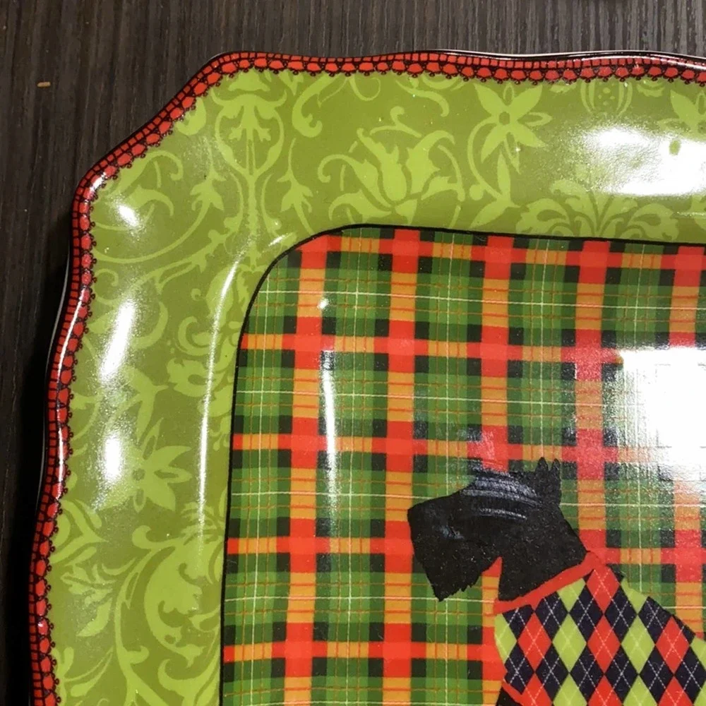 222 FIFTH Christmas Scotty Argyle 8-5/8” Square Porcelain Plate FLAWLESS!‎